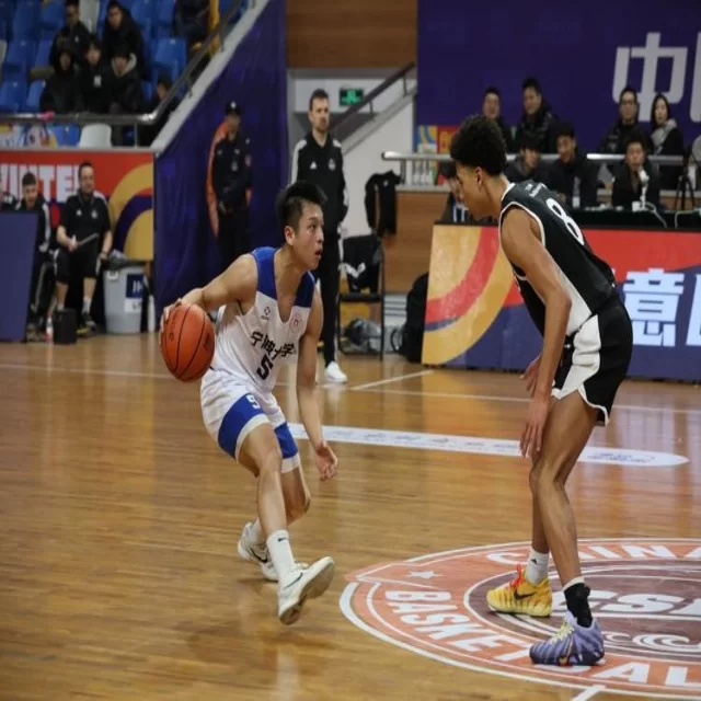 媒体关注焦点盘点:年轻化视角的独特解析 专稿第12299期